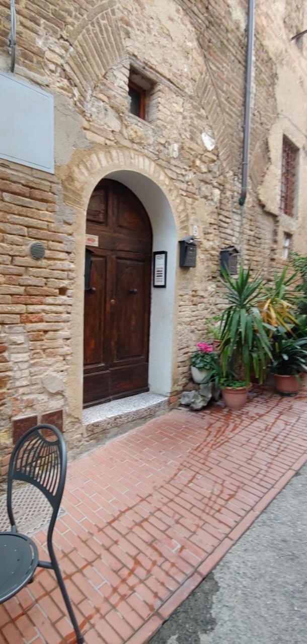 سان جيمينيانو B&B Le Undici Lune المظهر الخارجي الصورة